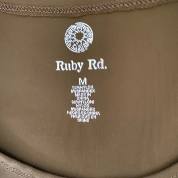 Ruby Rd top size M - Picture 5 of 6